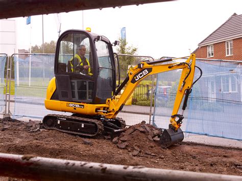 JCB 8018CTS Mini Excavator Specs & Dimensions :: RitchieSpecs